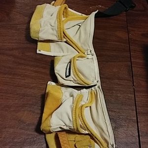 Husky canvas and suede carpenters tool belt